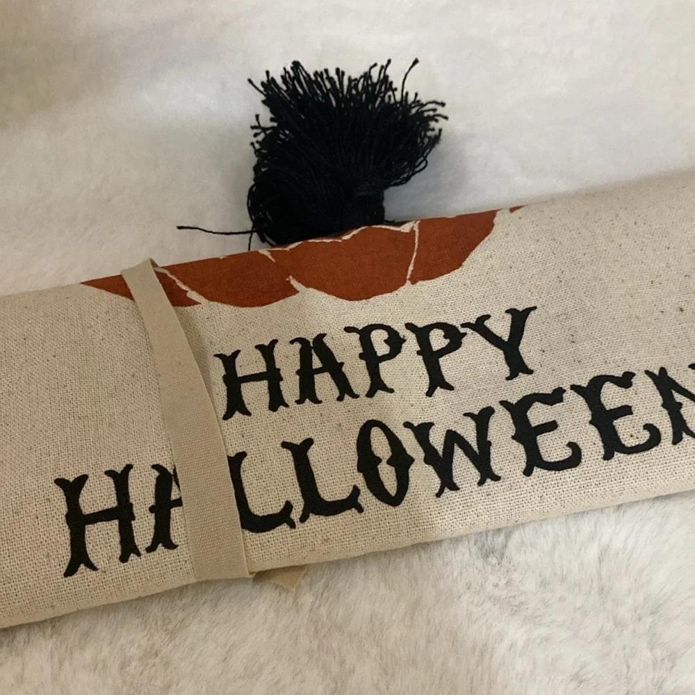 Target Threshold 2023 Halloween Pumpkin Table Topper